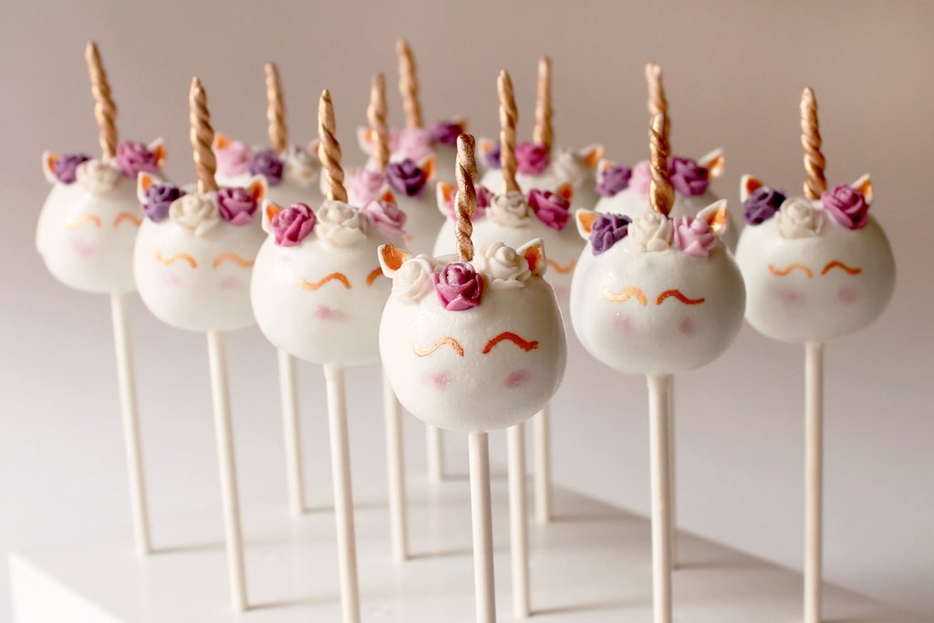 Unicorn Cake Pops